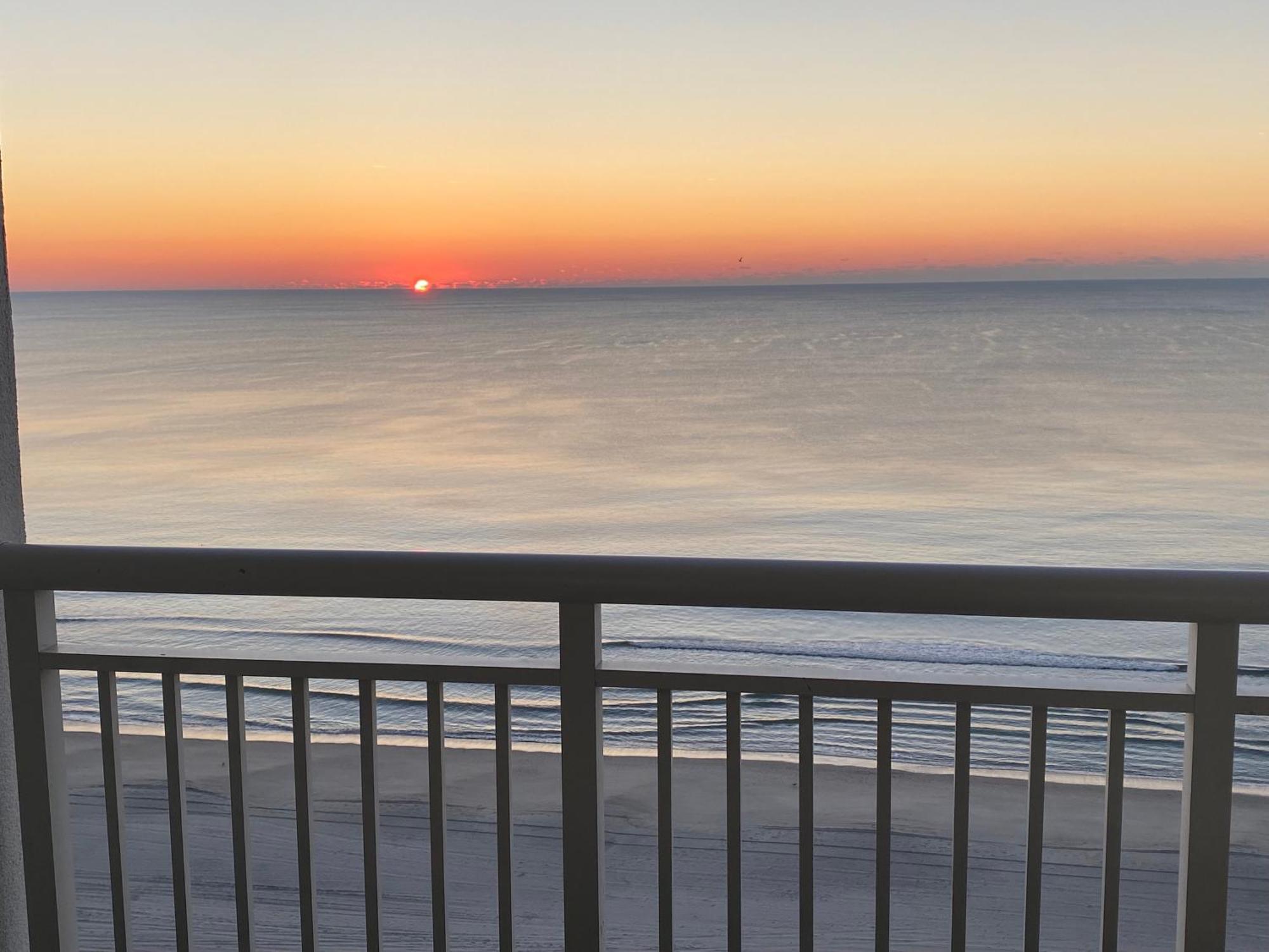 Camelot By The Sea Ocean Front Condo Myrtle Beach Buitenkant foto